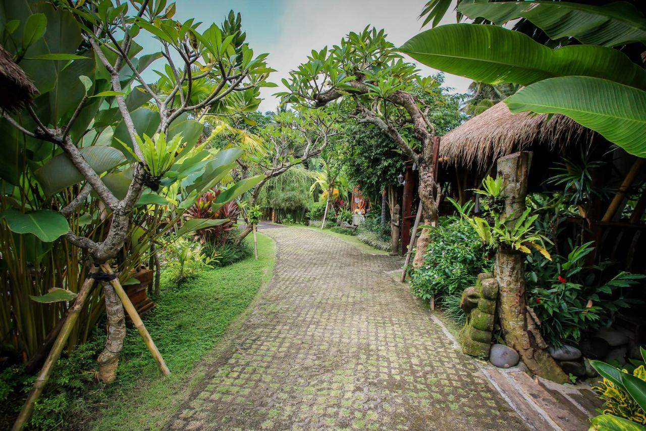 Sacred River Retreat And Station touristique Keramas